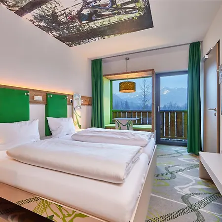 Explorer Garmisch 4*