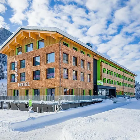 Explorer Garmisch Hotel 3*