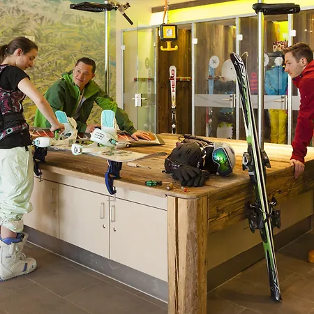 Explorer Garmisch 4*